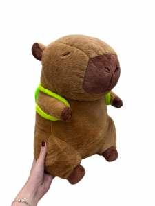 Peluche capibara con mochila por mayor